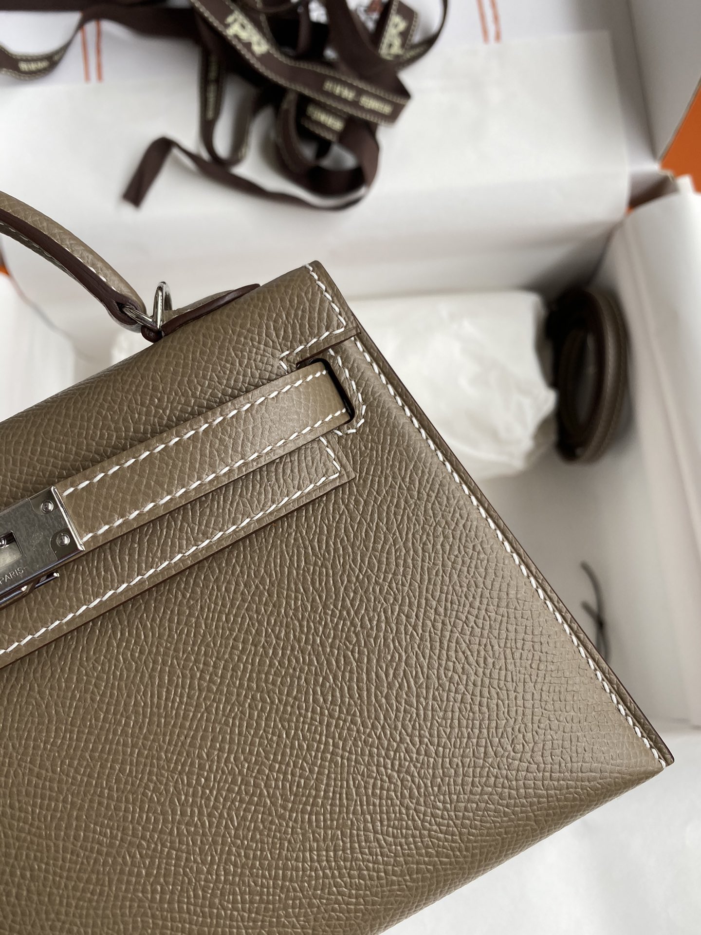 Hermes Kelly Mini II Bag 19CM In Etoupe Epsom Leather